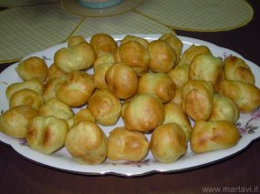 profiteroles al cioccolato